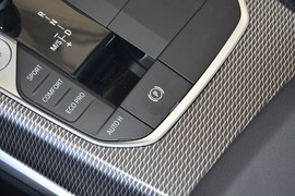 2020款宝马325Li
