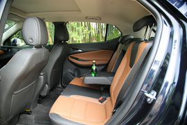 2019款别克昂科拉GX