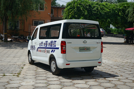 2019款长安睿行M60