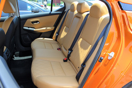 2020款日产轩逸1.6L