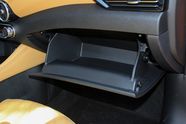 2020款日产轩逸1.6L