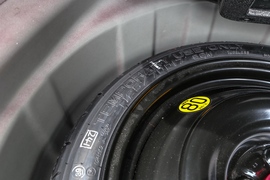 2019款丰田雷凌双擎