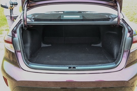 2019款丰田雷凌双擎