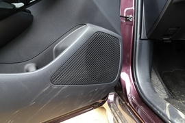 2019款丰田雷凌双擎