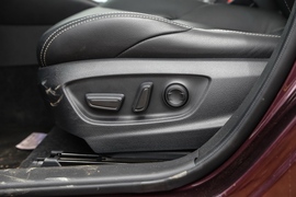 2019款丰田雷凌双擎