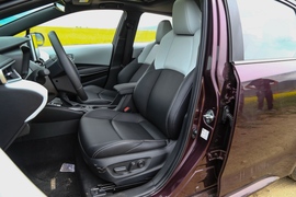 2019款丰田雷凌双擎