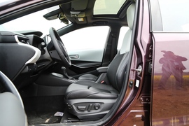 2019款丰田雷凌双擎