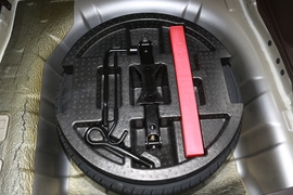 2019款宝骏310W