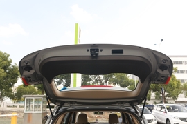2019款宝骏310W