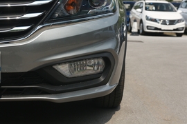2019款宝骏310W