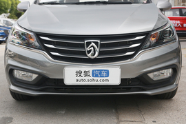 2019款宝骏310W