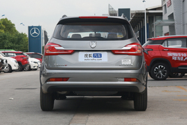2019款宝骏310W