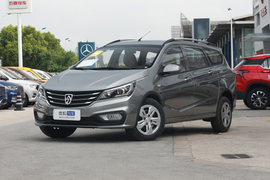 2019款宝骏310W