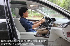 成都新款奔驰E260L试驾评测