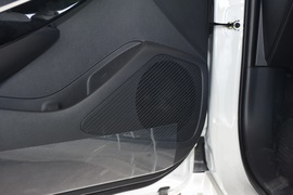 2019款丰田雷凌双擎