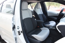 2019款丰田雷凌双擎