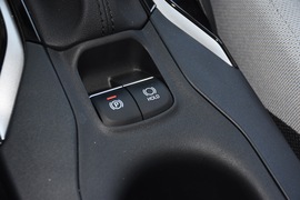 2019款丰田雷凌双擎