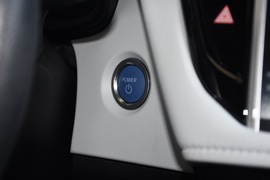 2019款丰田雷凌双擎