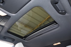 2019款丰田雷凌双擎