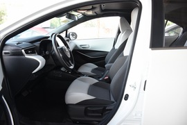 2019款丰田雷凌双擎