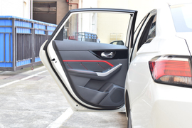 2019款启辰D60