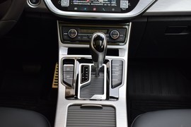 2019款吉利帝豪GS