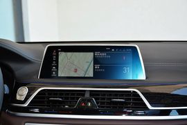 2019款宝马740Li