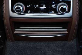2019款宝马740Li