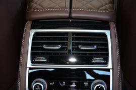 2019款宝马740Li