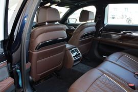 2019款宝马740Li