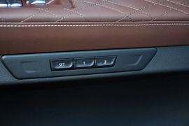 2019款宝马740Li