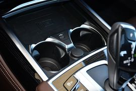 2019款宝马740Li