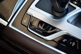 2019款宝马740Li
