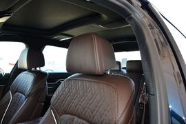 2019款宝马740Li