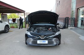 2019款丰田凯美瑞