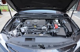 2019款丰田凯美瑞