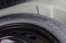 2019款丰田凯美瑞