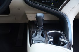 2019款丰田凯美瑞