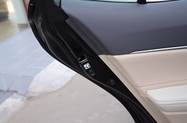 2019款丰田凯美瑞