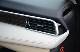 2019款丰田凯美瑞