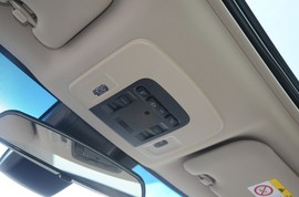 2019款丰田凯美瑞