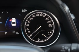 2019款丰田凯美瑞