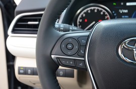 2019款丰田凯美瑞