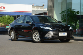 2019款丰田凯美瑞