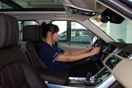 2019款路虎揽胜运动版