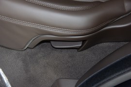 2019款路虎揽胜运动版