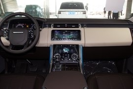 2019款路虎揽胜运动版