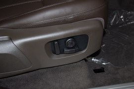 2019款路虎揽胜运动版