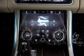 2019款路虎揽胜运动版