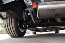 2020款福特福克斯三厢1.5L自动锋跃型